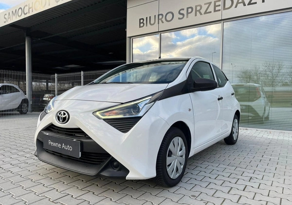 Toyota Aygo cena 36900 przebieg: 95300, rok produkcji 2020 z Nowy Staw małe 254